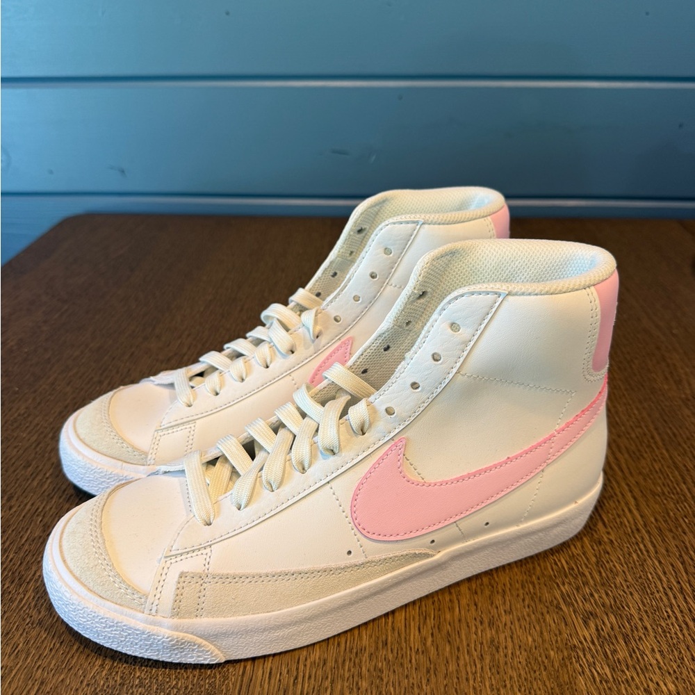 Nike Blazer 77 youth 6.5 women’s 8